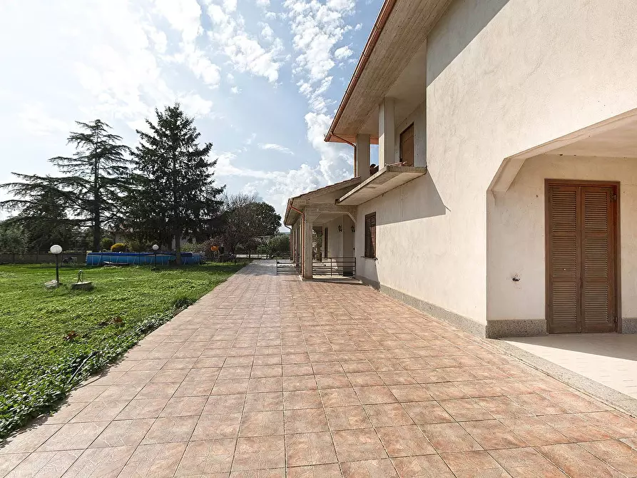 Immagine 4 di Villa in vendita  in Strada Pian del Trullo a Fabrica Di Roma