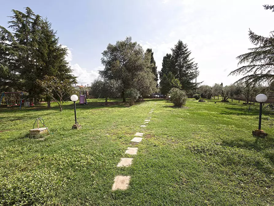 Immagine 5 di Villa in vendita  in Strada Pian del Trullo a Fabrica Di Roma