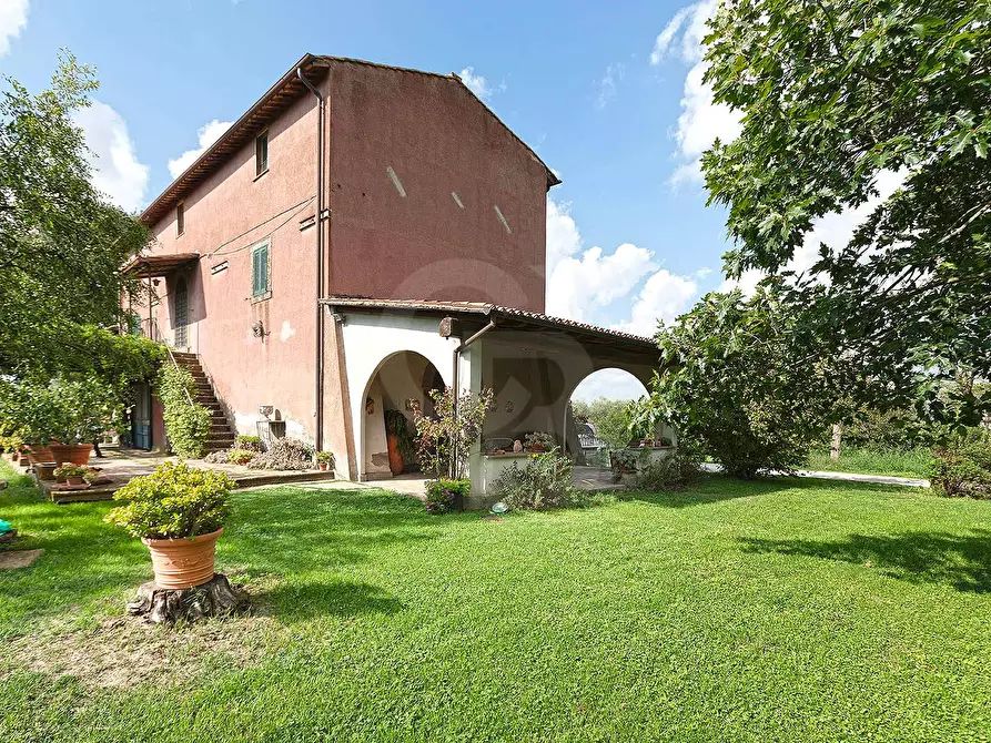 Immagine 2 di Villa in vendita  in Strada Piscin di Polvere a Viterbo