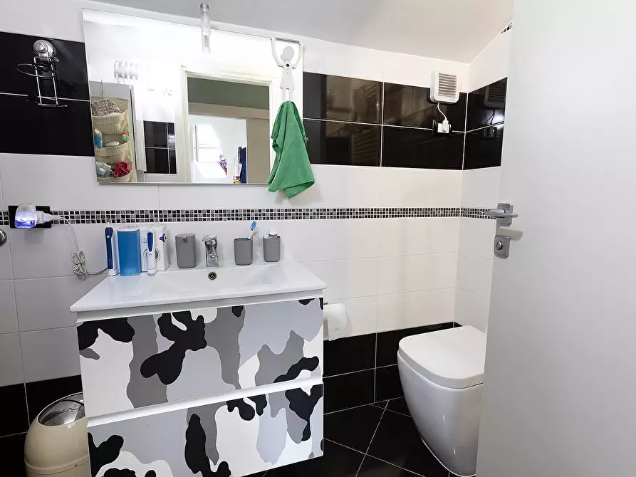 Immagine 6 di Appartamento in vendita  in Via Salicicchia a Viterbo