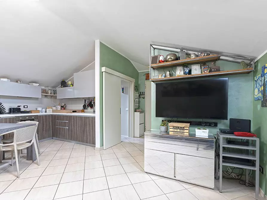 Immagine 16 di Appartamento in vendita  in Via Salicicchia a Viterbo