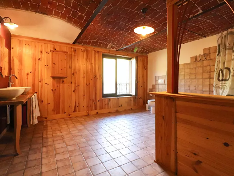 Immagine 20 di Villa in vendita  in Via Valle San Lorenzo a Santo Stefano Roero