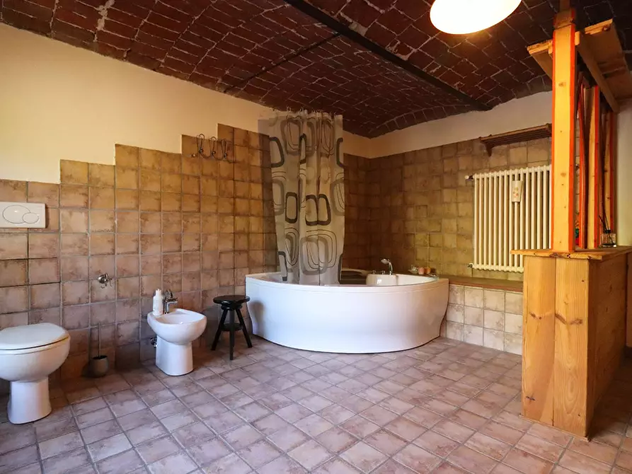 Immagine 22 di Villa in vendita  in Via Valle San Lorenzo a Santo Stefano Roero