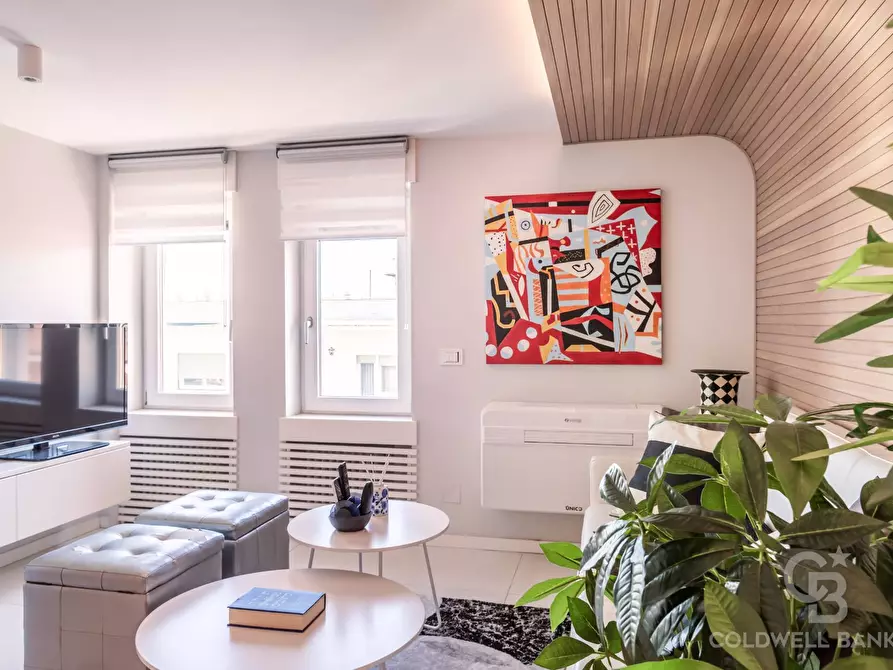 Immagine 6 di Appartamento in vendita  in Via Archimede a Roma