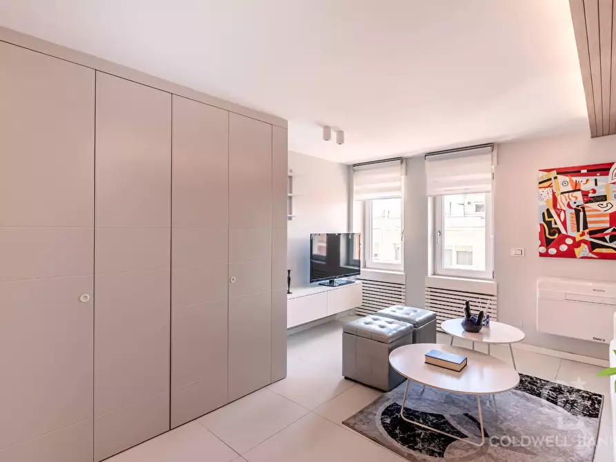 Immagine 7 di Appartamento in vendita  in Via Archimede a Roma