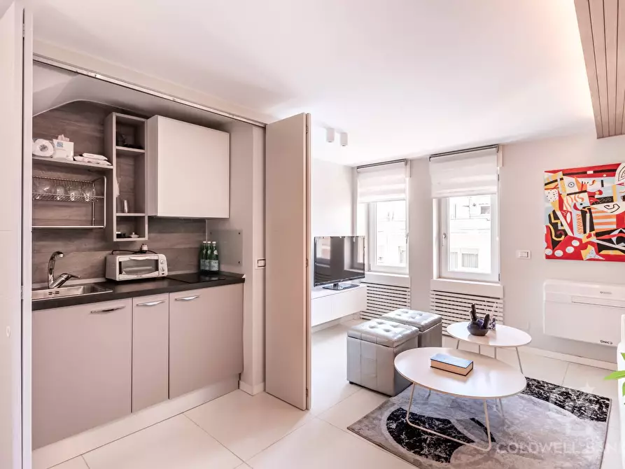 Immagine 8 di Appartamento in vendita  in Via Archimede a Roma