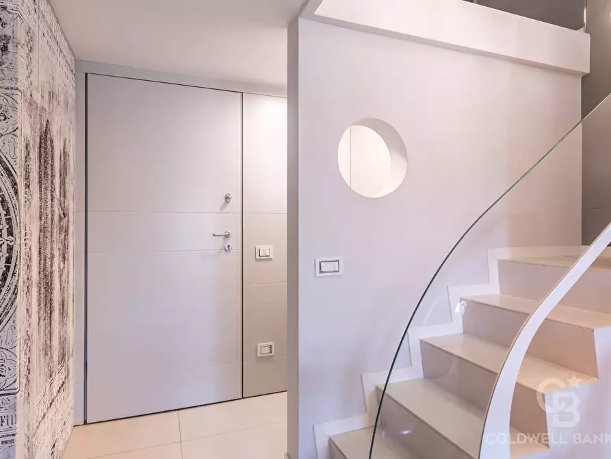 Immagine 9 di Appartamento in vendita  in Via Archimede a Roma