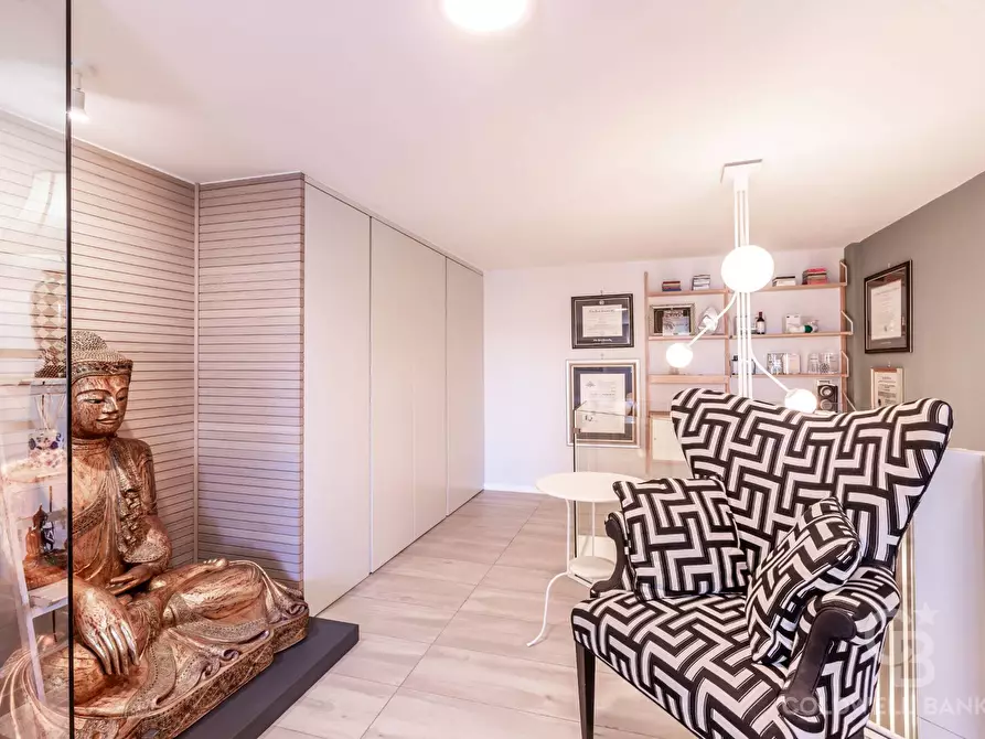 Immagine 16 di Appartamento in vendita  in Via Archimede a Roma