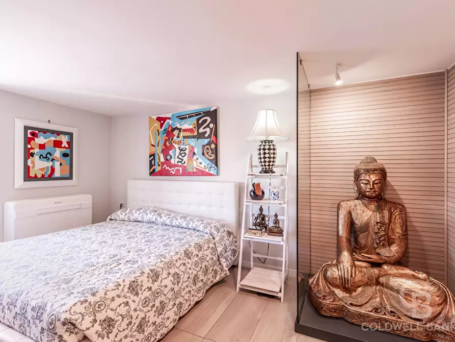 Immagine 17 di Appartamento in vendita  in Via Archimede a Roma