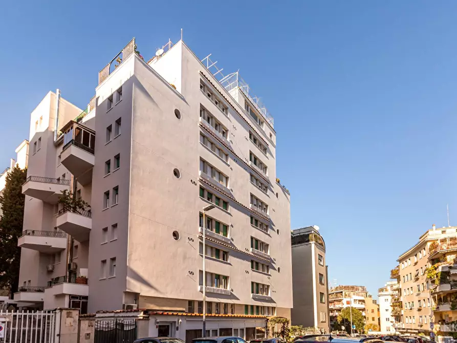 Immagine 21 di Appartamento in vendita  in Via Archimede a Roma