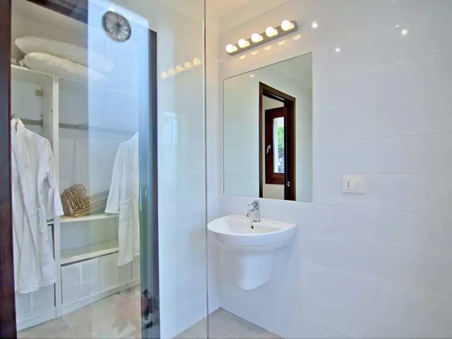 Immagine 29 di Villa in vendita  in Via della Pruniccia a Campo Nell'elba