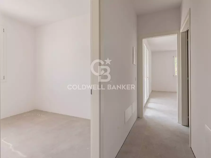 Immagine 10 di Appartamento in vendita  in Via Gradara a Riccione