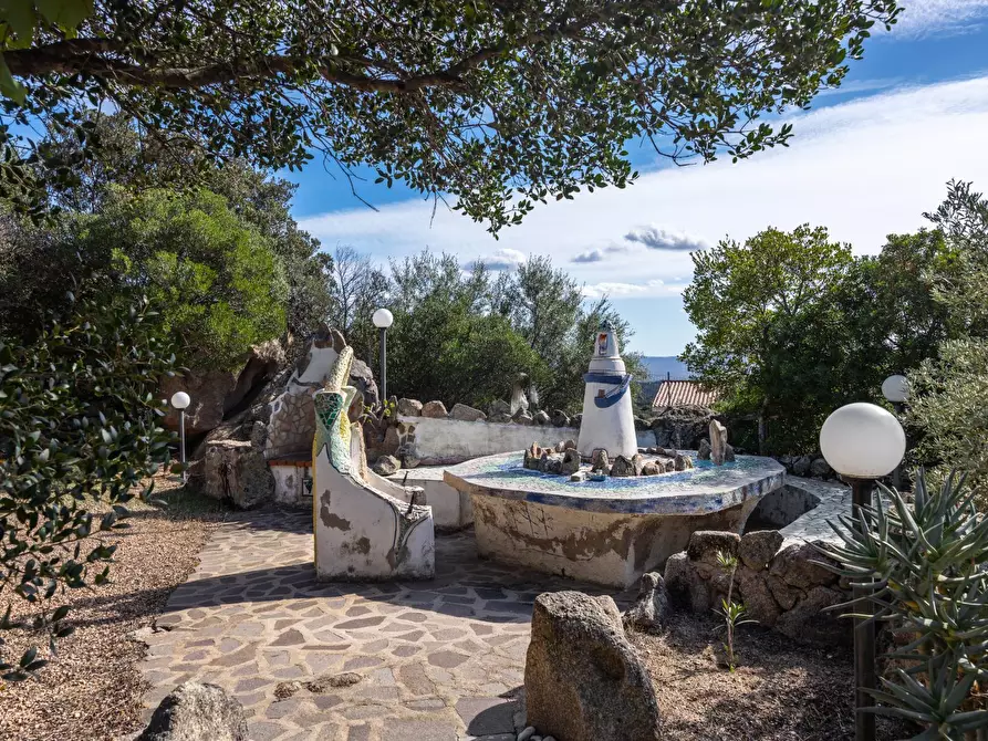 Immagine 17 di Villa in vendita  a Olbia