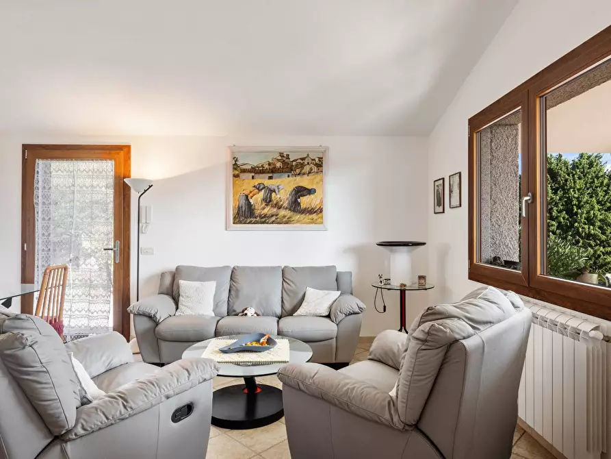 Immagine 7 di Villa in vendita  a Olbia