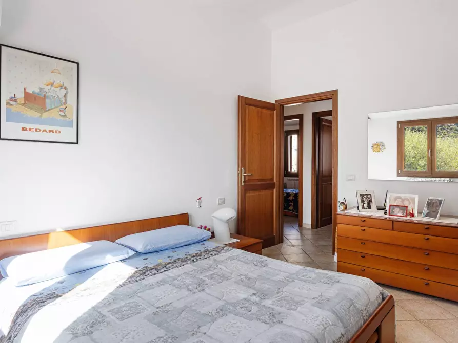 Immagine 11 di Villa in vendita  a Olbia