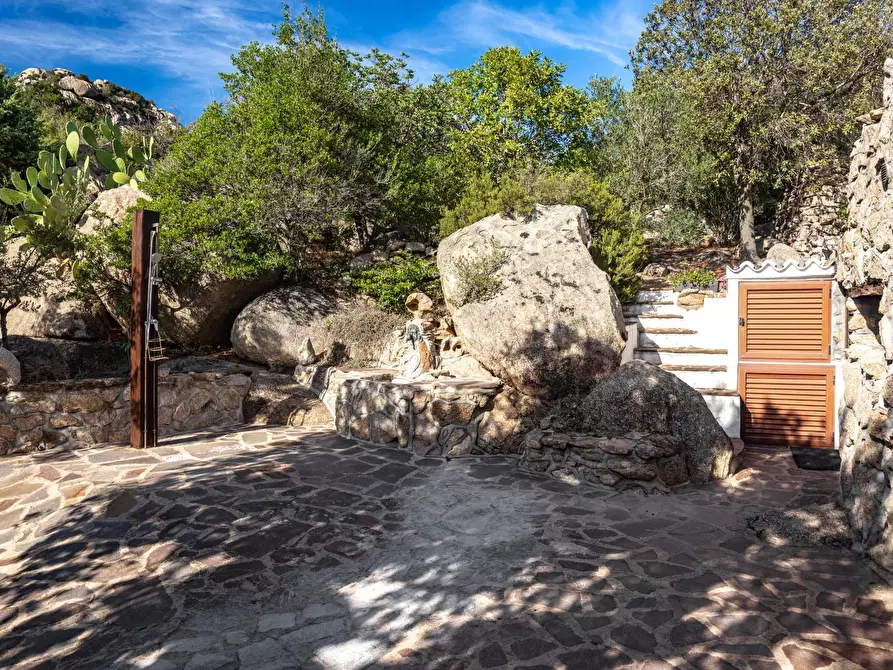 Immagine 28 di Villa in vendita  a Olbia