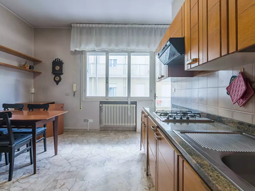 Immagine 2 di Appartamento in vendita  in Via Ala a Bellaria-Igea Marina