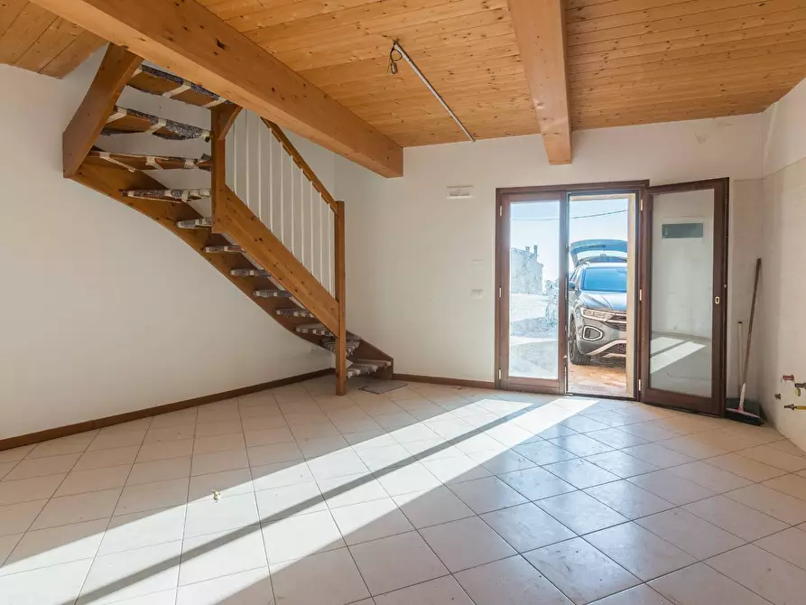 Immagine 5 di Palazzo in vendita  in Via Piazza Maggiore a Mondaino