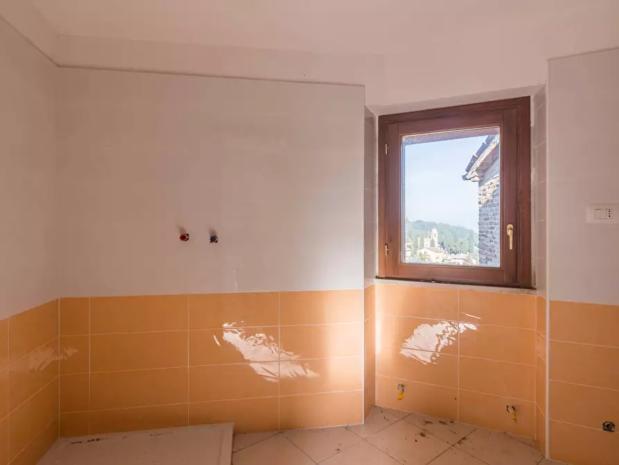 Immagine 10 di Palazzo in vendita  in Via Piazza Maggiore a Mondaino