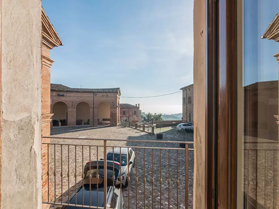 Immagine 11 di Palazzo in vendita  in Via Piazza Maggiore a Mondaino
