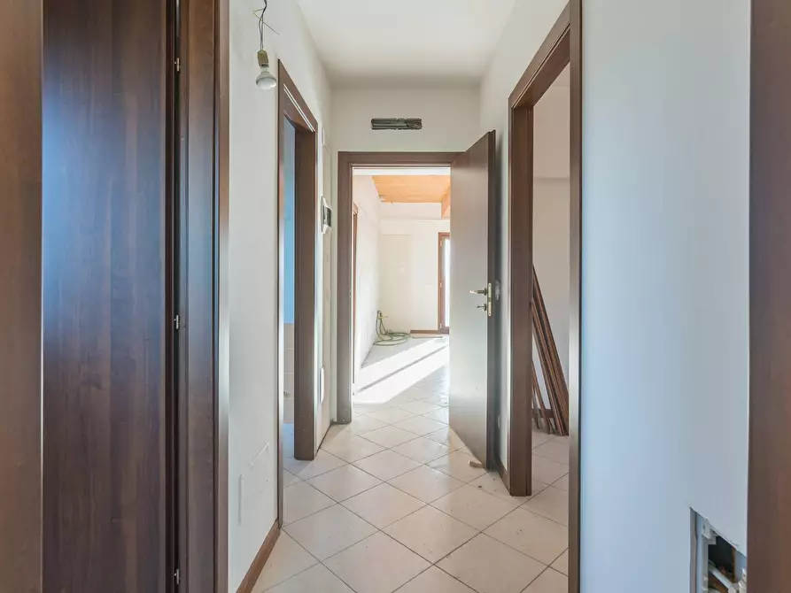 Immagine 20 di Palazzo in vendita  in Via Piazza Maggiore a Mondaino