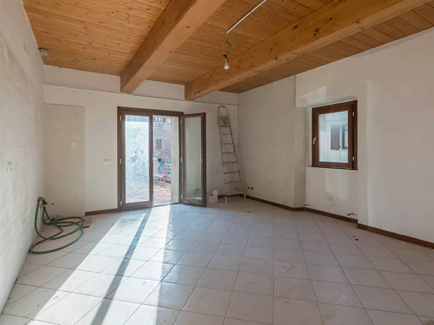 Immagine 17 di Palazzo in vendita  in Via Piazza Maggiore a Mondaino