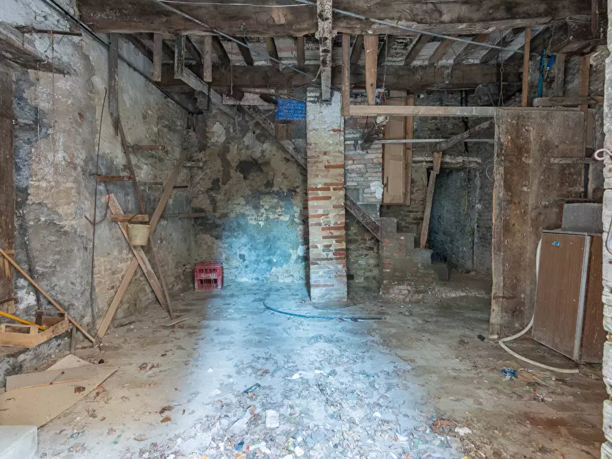 Immagine 25 di Palazzo in vendita  in Via Piazza Maggiore a Mondaino