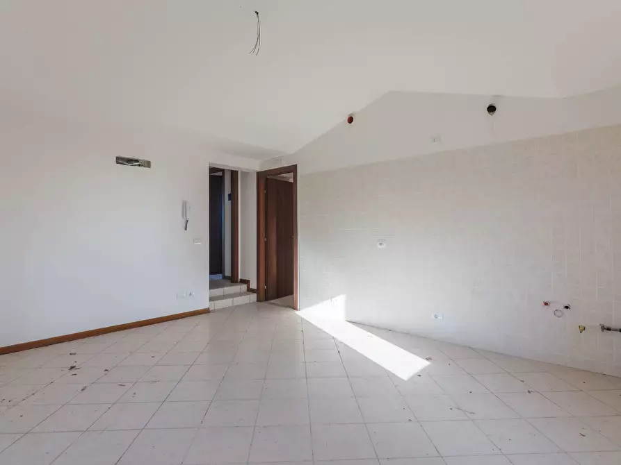 Immagine 29 di Palazzo in vendita  in Via Piazza Maggiore a Mondaino