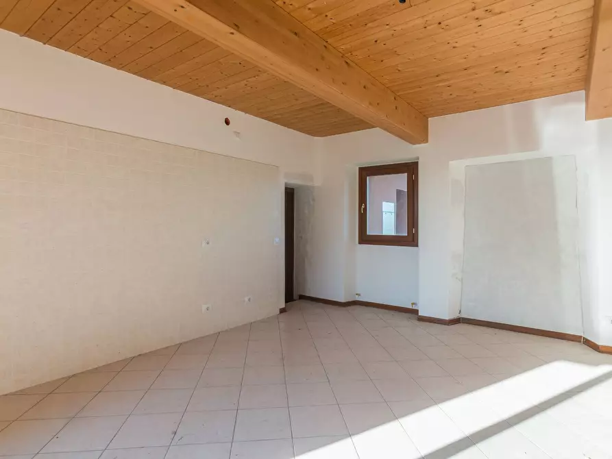 Immagine 4 di Appartamento in vendita  in Via Piazza Maggiore a Mondaino