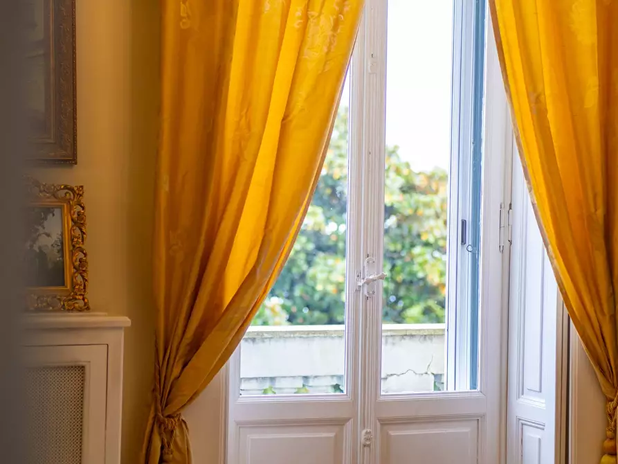 Immagine 10 di Villa in vendita  in via Sempione a Baveno