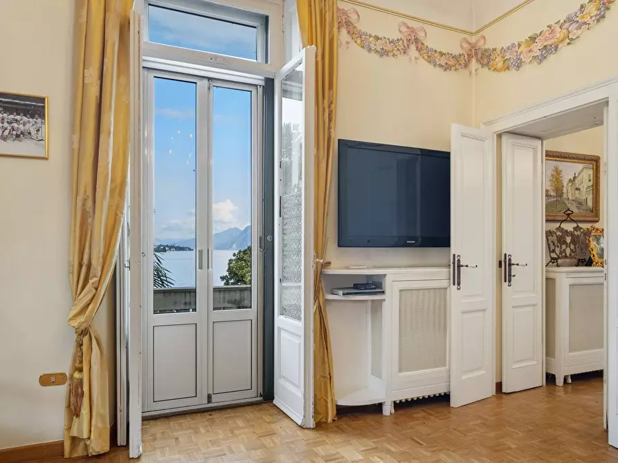 Immagine 13 di Villa in vendita  in via Sempione a Baveno