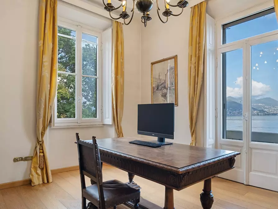 Immagine 19 di Villa in vendita  in via Sempione a Baveno