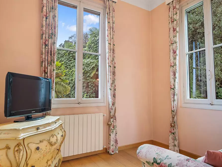 Immagine 23 di Villa in vendita  in via Sempione a Baveno