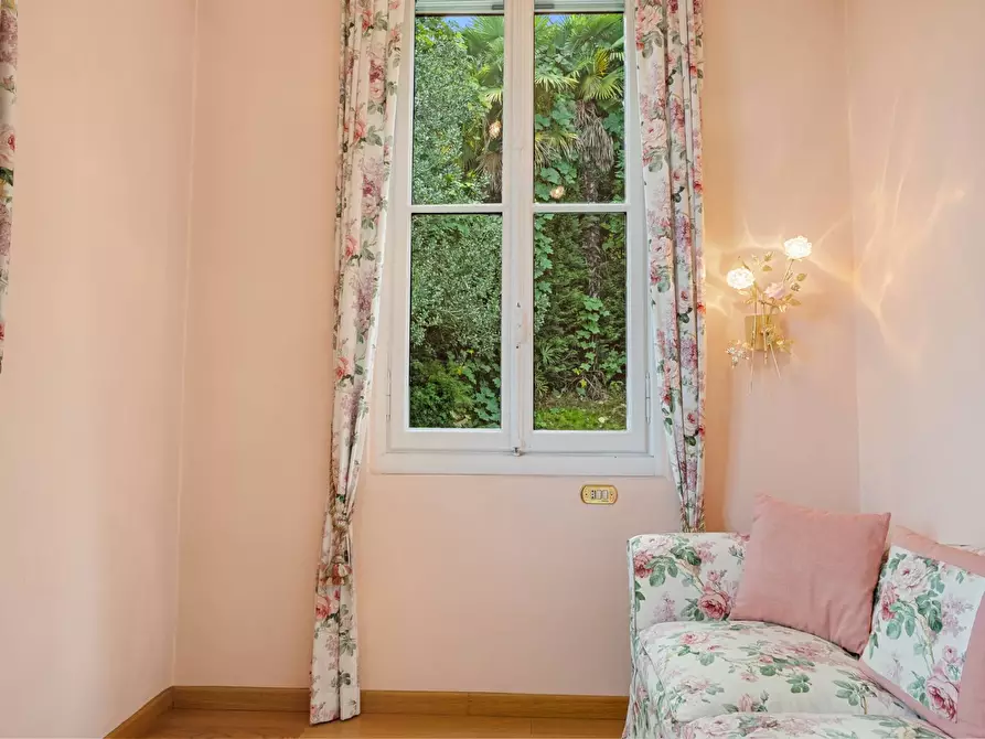 Immagine 24 di Villa in vendita  in via Sempione a Baveno