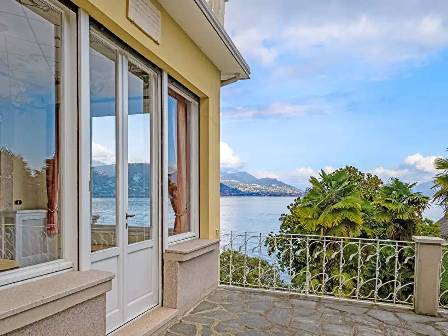 Immagine 26 di Villa in vendita  in via Sempione a Baveno