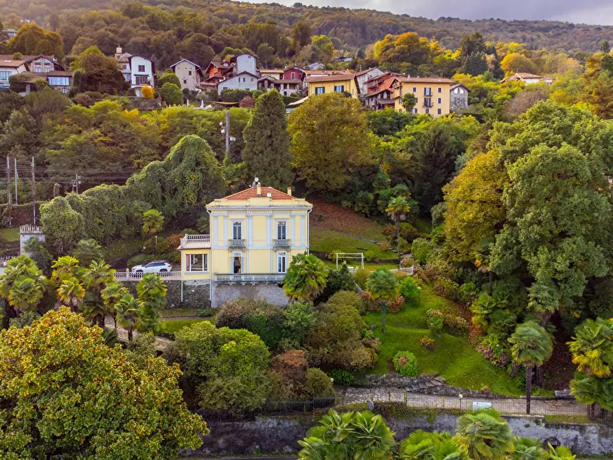 Immagine 28 di Villa in vendita  in via Sempione a Baveno