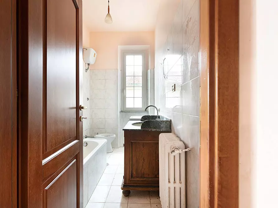 Immagine 9 di Appartamento in vendita  in Via Scotolatori a Viterbo