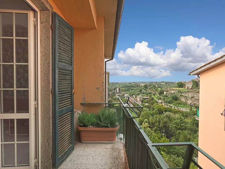 Immagine 2 di Appartamento in vendita  in Via Scotolatori a Viterbo