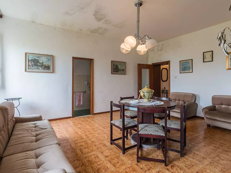 Immagine 10 di Rustico / casale in vendita  in Via Pierino Albini a Saludecio