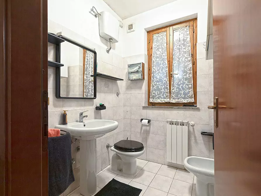 Immagine 17 di Villetta a schiera in vendita  in Via Italo Calvino a Vitorchiano