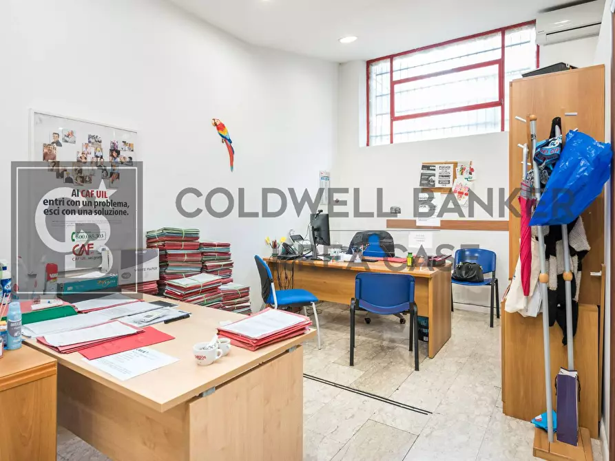 Immagine 7 di Locale commerciale in vendita  in Via San Francesco D'Assisi a Ciampino