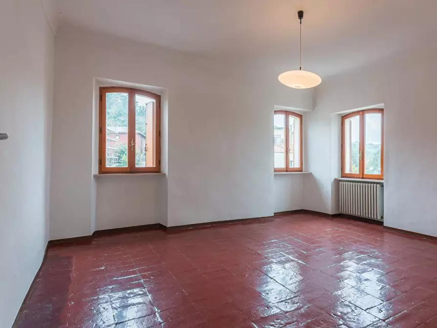 Immagine 21 di Palazzo in vendita  in Piazza Rossini a Mercatino Conca