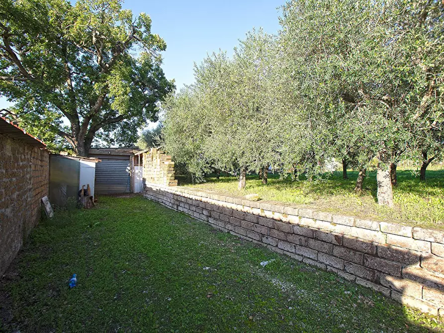 Immagine 17 di Appartamento in vendita  in Via Dolomiti a Vitorchiano