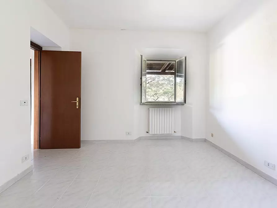 Immagine 10 di Appartamento in vendita  in Via Dolomiti a Vitorchiano