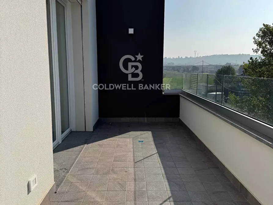 Immagine 13 di Appartamento in vendita  in Via Gradara a Riccione