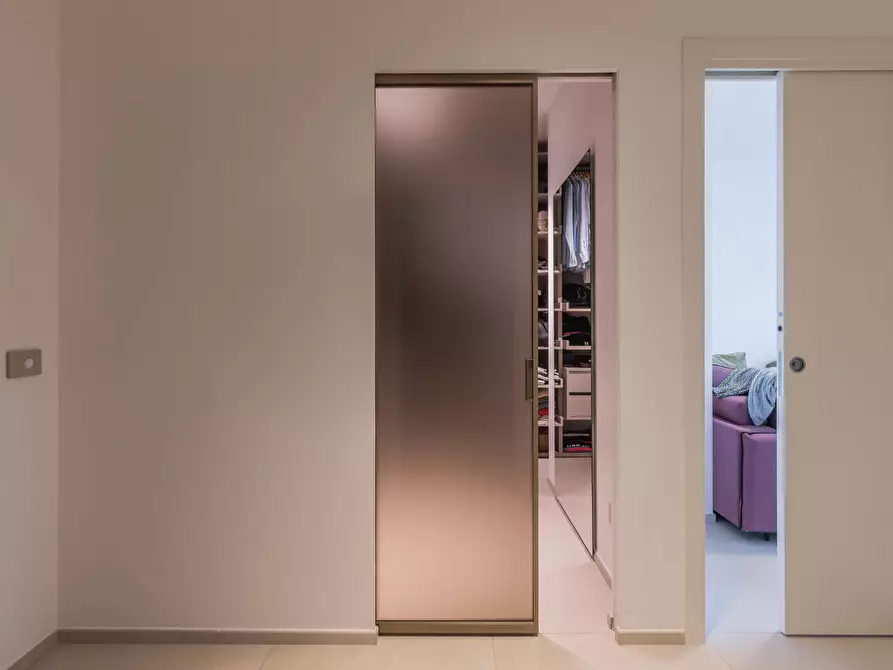 Immagine 11 di Appartamento in vendita  in via marconi a Rimini