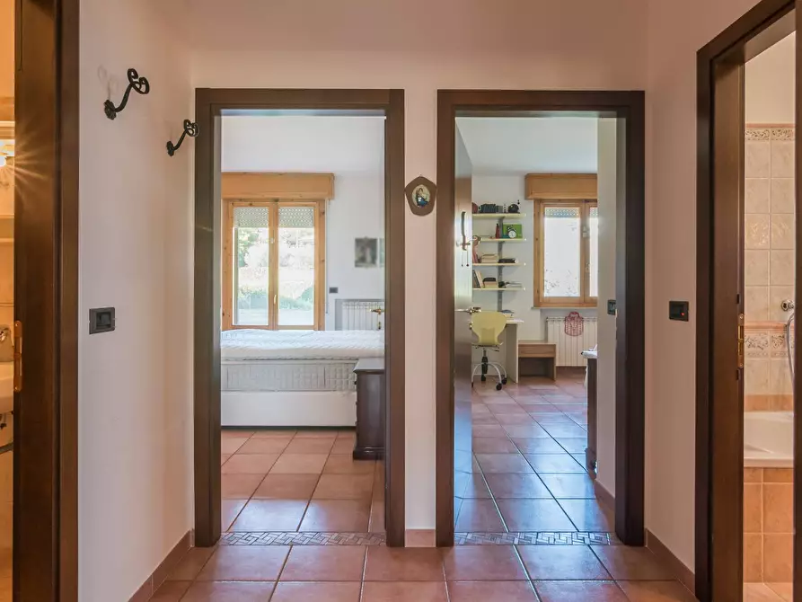 Immagine 5 di Appartamento in vendita  in Via Provinciale Pesaro a Mondaino