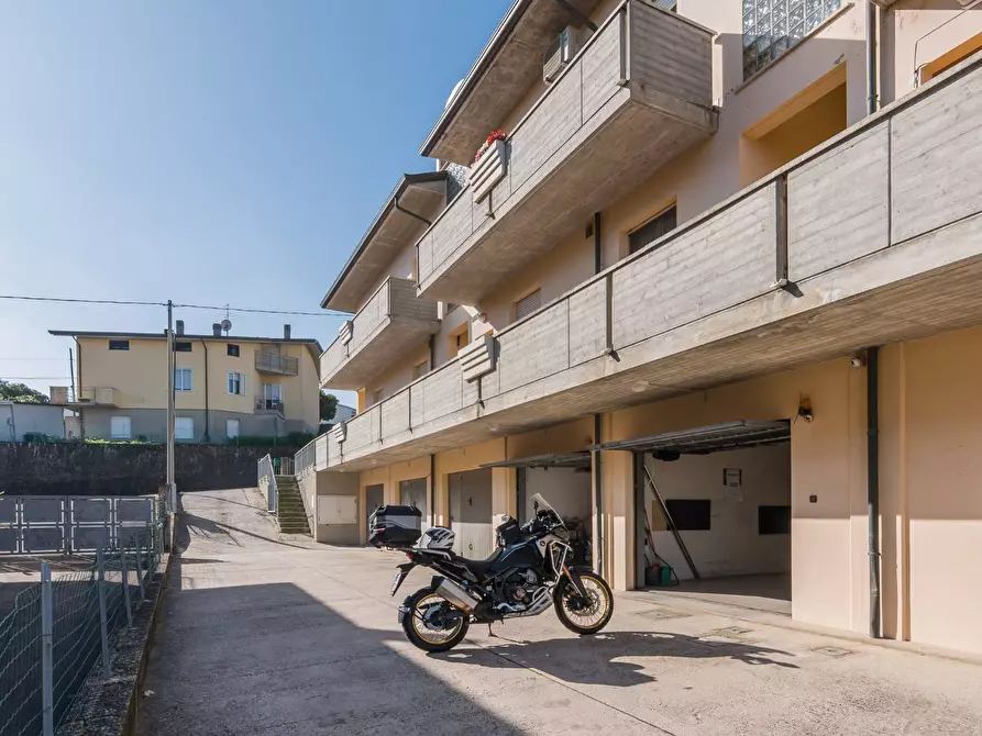 Immagine 25 di Appartamento in vendita  in Via Provinciale Pesaro a Mondaino