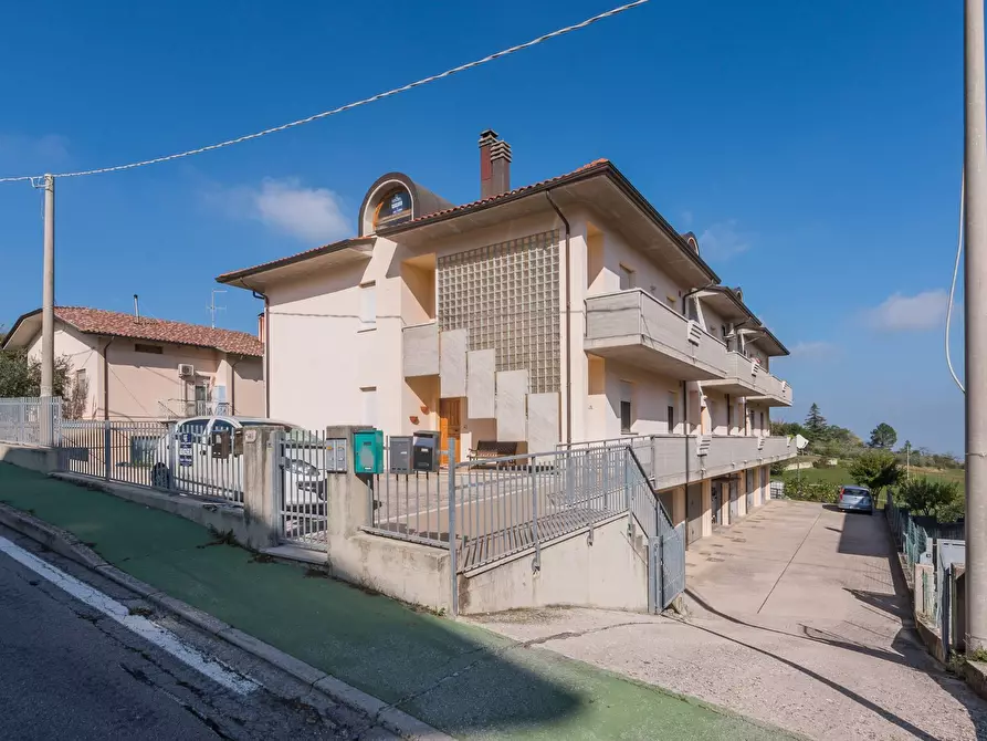 Immagine 29 di Appartamento in vendita  in Via Provinciale Pesaro a Mondaino