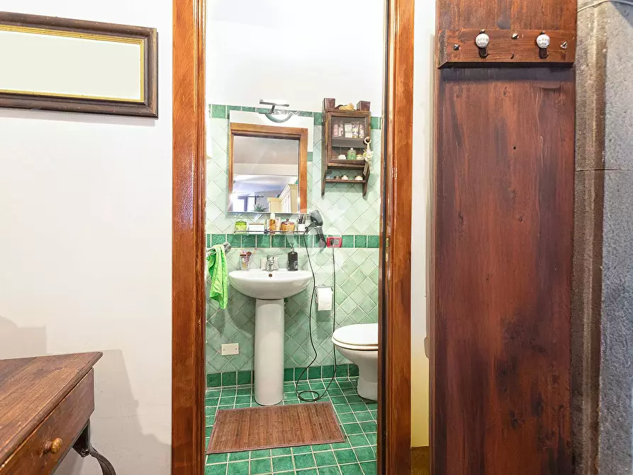 Immagine 10 di Appartamento in vendita  in via Santa Maria Nuova a Viterbo